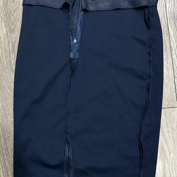 โจ Dark Teal Moleskin Stretch Straight Skirt โ Size 40 (New Without Tags) โจ - Picture 10 of 11